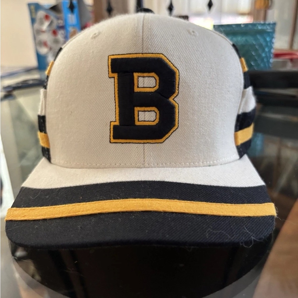 Mitchell & Ness Black and Cream Cap